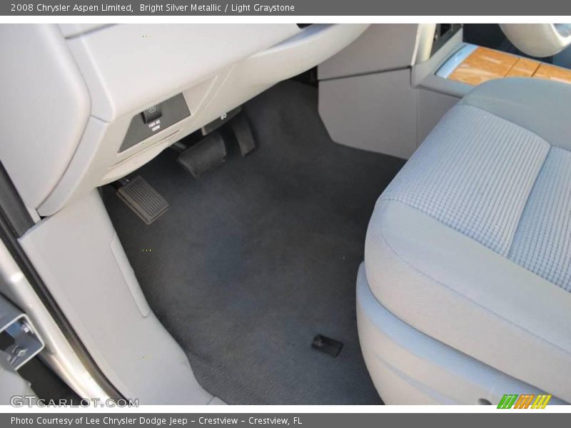 Bright Silver Metallic / Light Graystone 2008 Chrysler Aspen Limited