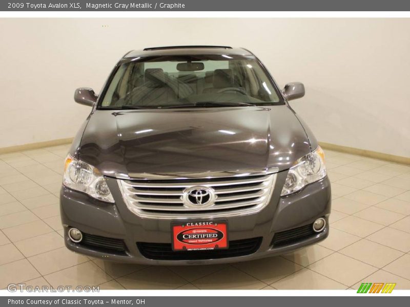 Magnetic Gray Metallic / Graphite 2009 Toyota Avalon XLS