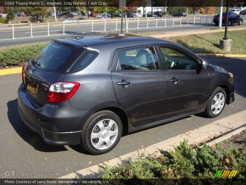 Magnetic Gray Metallic / Ash Gray 2009 Toyota Matrix S