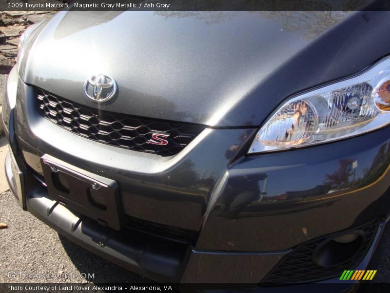 Magnetic Gray Metallic / Ash Gray 2009 Toyota Matrix S