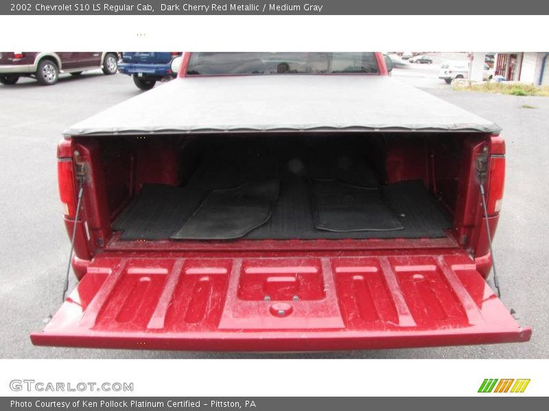 Dark Cherry Red Metallic / Medium Gray 2002 Chevrolet S10 LS Regular Cab