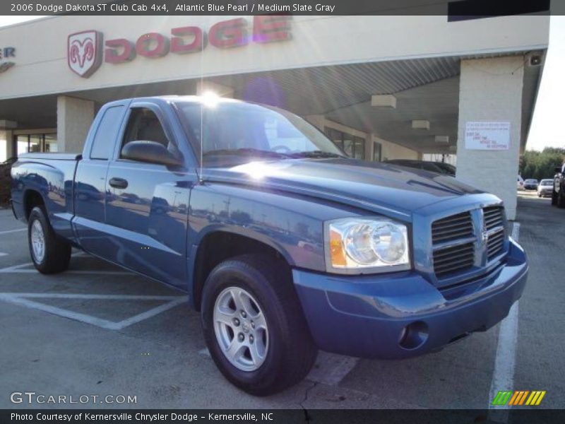 Atlantic Blue Pearl / Medium Slate Gray 2006 Dodge Dakota ST Club Cab 4x4