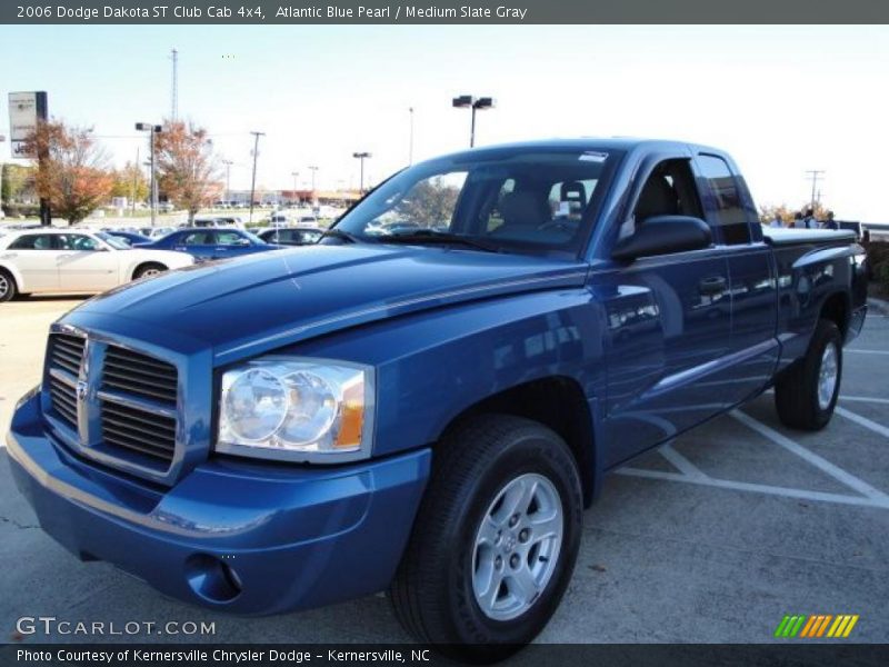 Atlantic Blue Pearl / Medium Slate Gray 2006 Dodge Dakota ST Club Cab 4x4