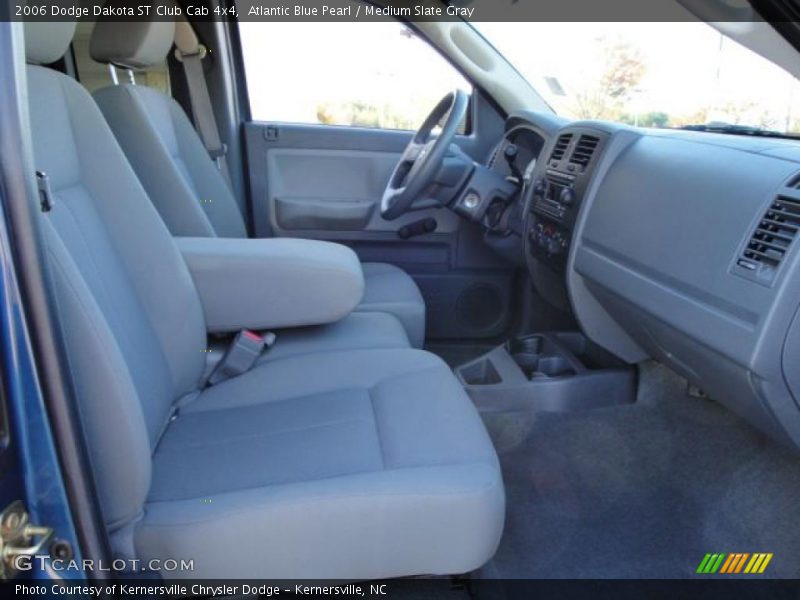 Atlantic Blue Pearl / Medium Slate Gray 2006 Dodge Dakota ST Club Cab 4x4
