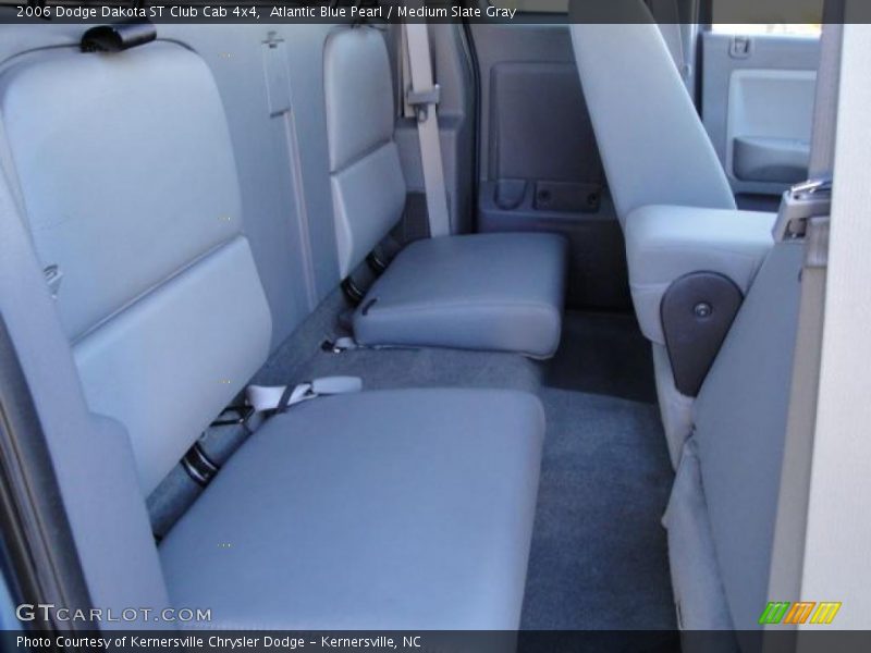 Atlantic Blue Pearl / Medium Slate Gray 2006 Dodge Dakota ST Club Cab 4x4