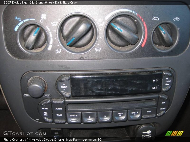 Stone White / Dark Slate Gray 2005 Dodge Neon SE