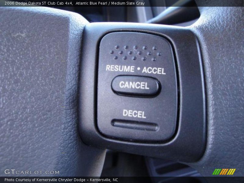 Atlantic Blue Pearl / Medium Slate Gray 2006 Dodge Dakota ST Club Cab 4x4