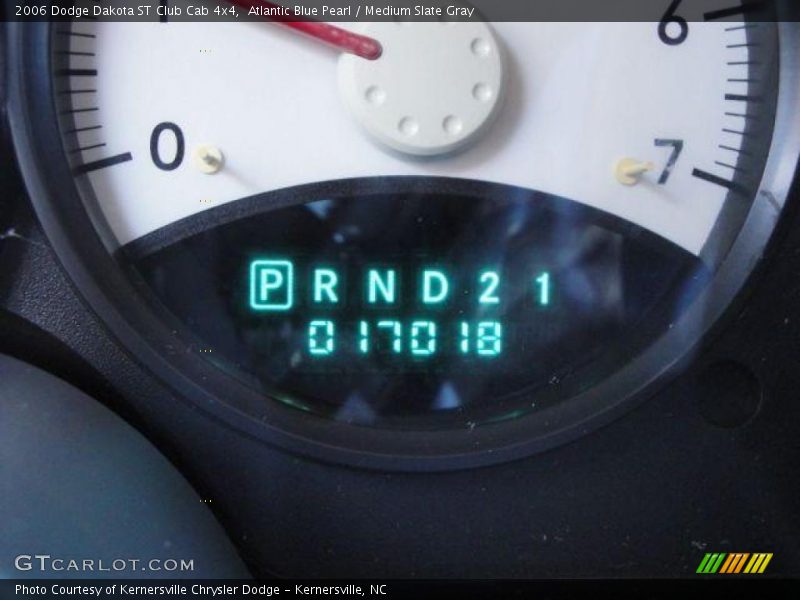 Atlantic Blue Pearl / Medium Slate Gray 2006 Dodge Dakota ST Club Cab 4x4