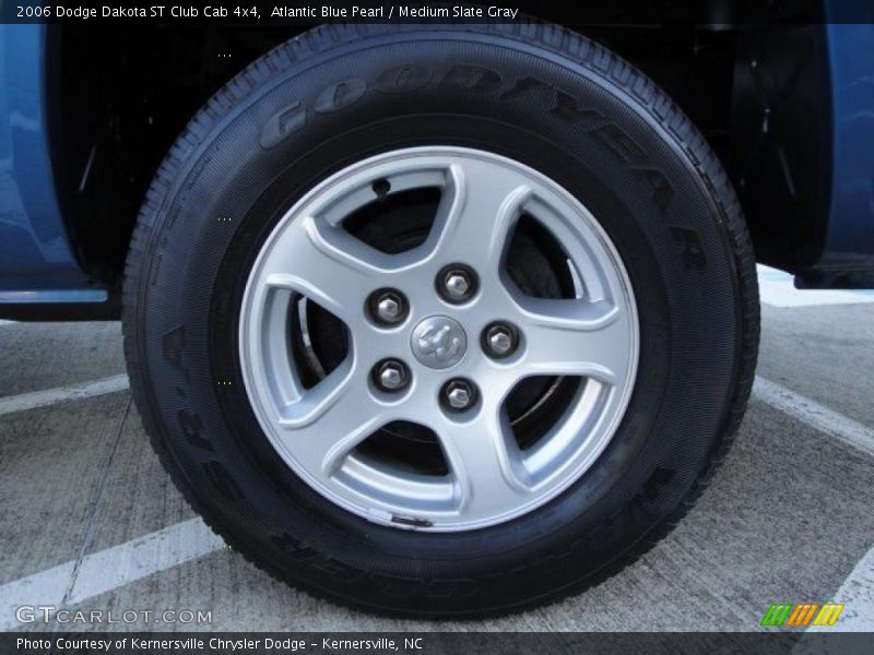 Atlantic Blue Pearl / Medium Slate Gray 2006 Dodge Dakota ST Club Cab 4x4