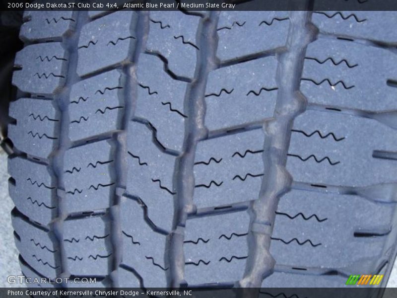 Atlantic Blue Pearl / Medium Slate Gray 2006 Dodge Dakota ST Club Cab 4x4