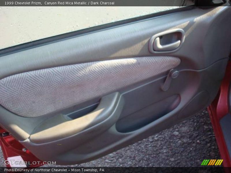 Canyon Red Mica Metallic / Dark Charcoal 1999 Chevrolet Prizm