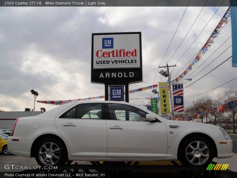 White Diamond Tricoat / Light Gray 2009 Cadillac STS V8