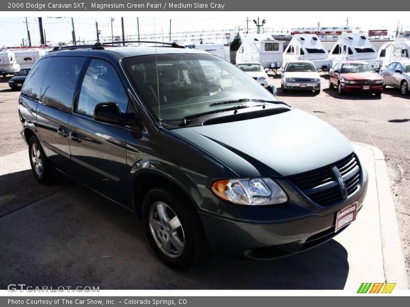 Magnesium Green Pearl / Medium Slate Gray 2006 Dodge Caravan SXT