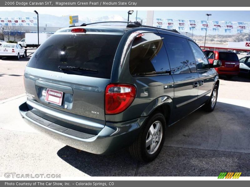 Magnesium Green Pearl / Medium Slate Gray 2006 Dodge Caravan SXT