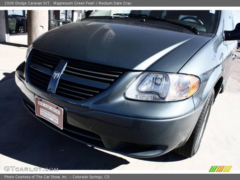 Magnesium Green Pearl / Medium Slate Gray 2006 Dodge Caravan SXT