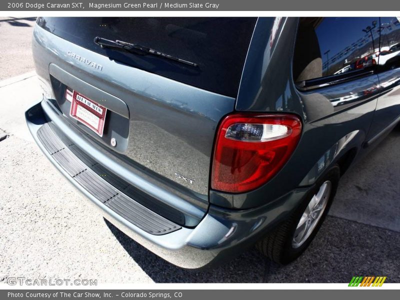 Magnesium Green Pearl / Medium Slate Gray 2006 Dodge Caravan SXT