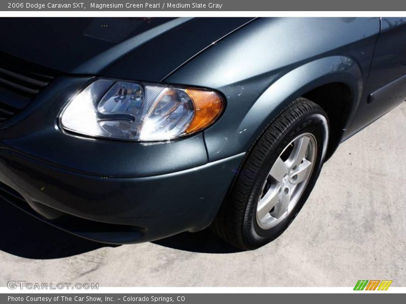 Magnesium Green Pearl / Medium Slate Gray 2006 Dodge Caravan SXT
