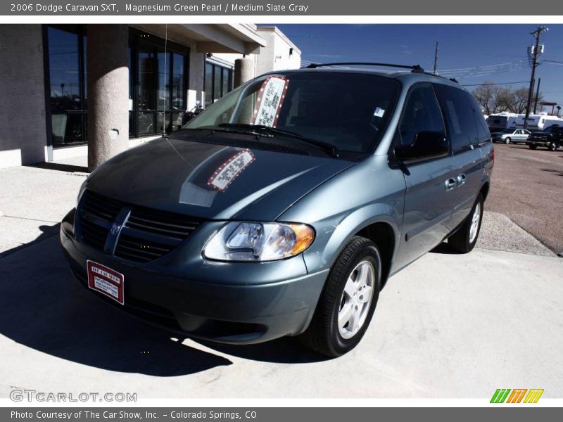 Magnesium Green Pearl / Medium Slate Gray 2006 Dodge Caravan SXT