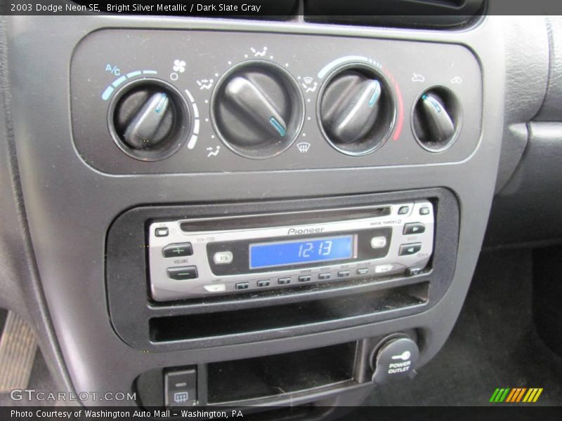 Bright Silver Metallic / Dark Slate Gray 2003 Dodge Neon SE