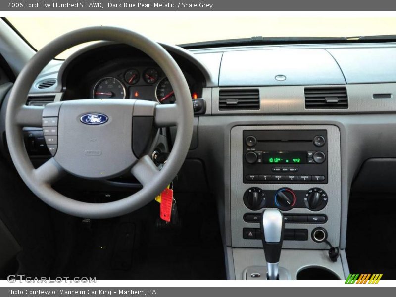 Dark Blue Pearl Metallic / Shale Grey 2006 Ford Five Hundred SE AWD