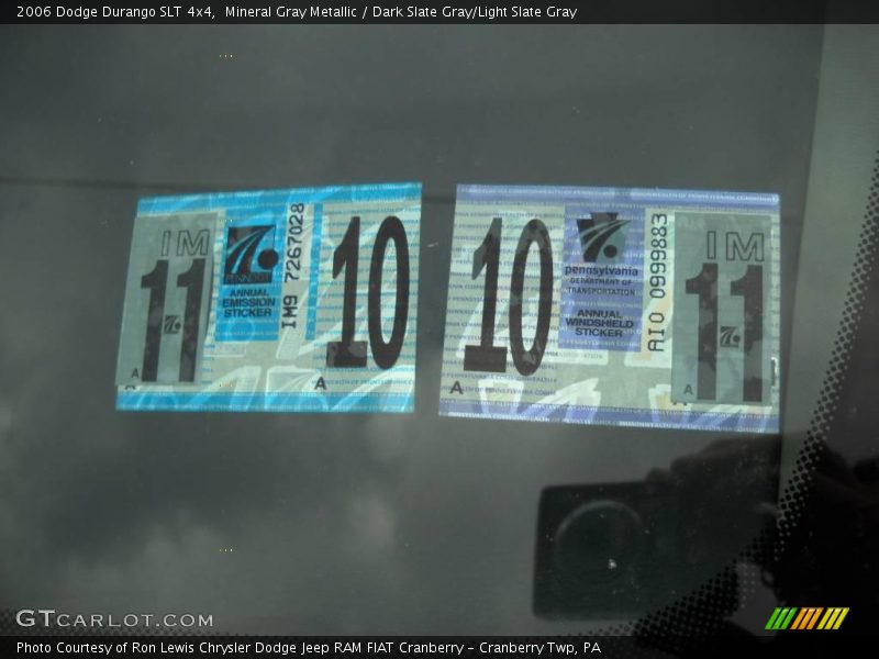 Mineral Gray Metallic / Dark Slate Gray/Light Slate Gray 2006 Dodge Durango SLT 4x4