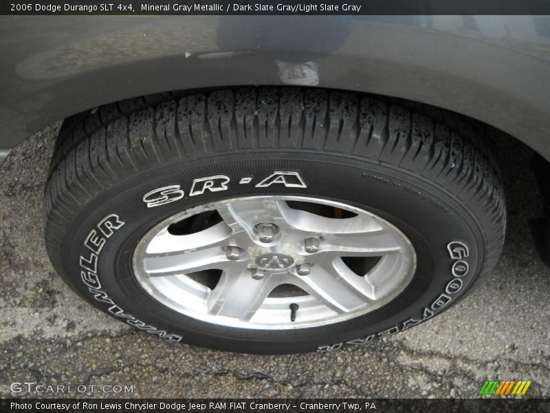 Mineral Gray Metallic / Dark Slate Gray/Light Slate Gray 2006 Dodge Durango SLT 4x4