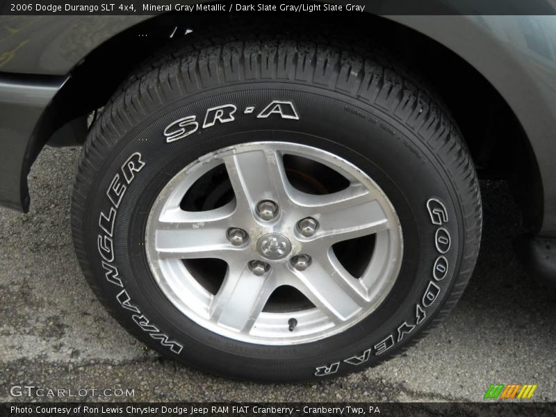 Mineral Gray Metallic / Dark Slate Gray/Light Slate Gray 2006 Dodge Durango SLT 4x4