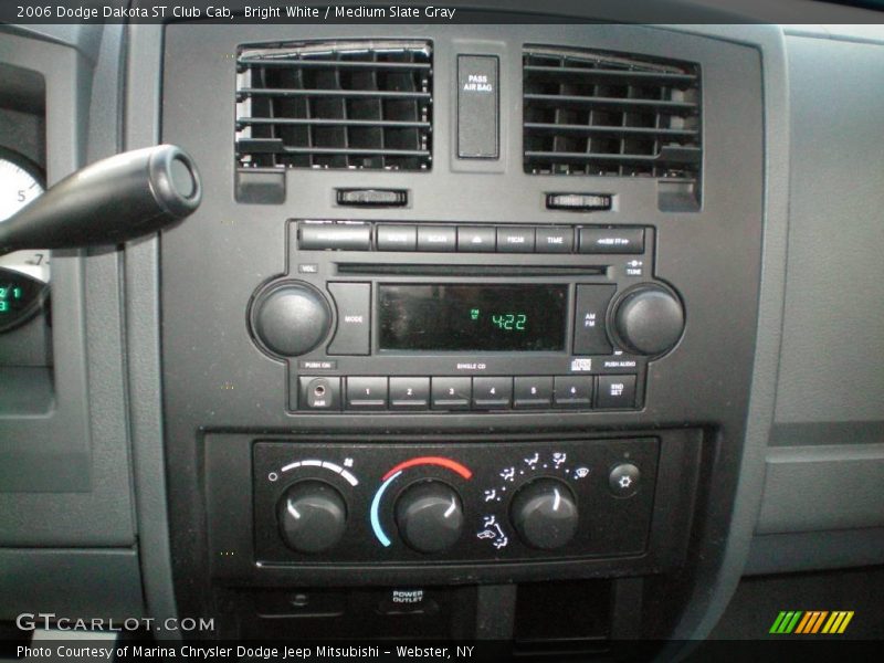 Bright White / Medium Slate Gray 2006 Dodge Dakota ST Club Cab