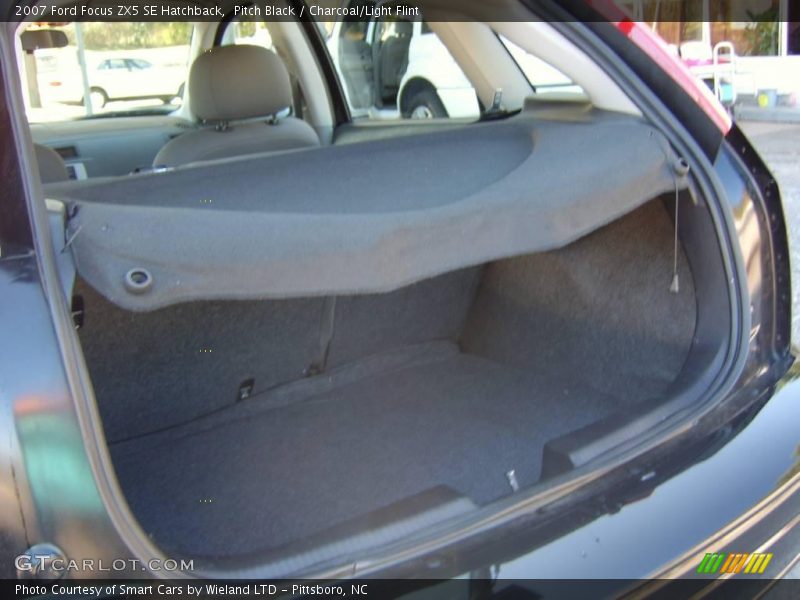 Pitch Black / Charcoal/Light Flint 2007 Ford Focus ZX5 SE Hatchback