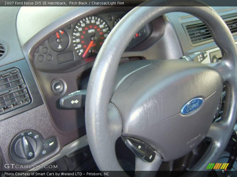 Pitch Black / Charcoal/Light Flint 2007 Ford Focus ZX5 SE Hatchback