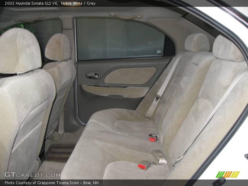 Noble White / Grey 2003 Hyundai Sonata GLS V6