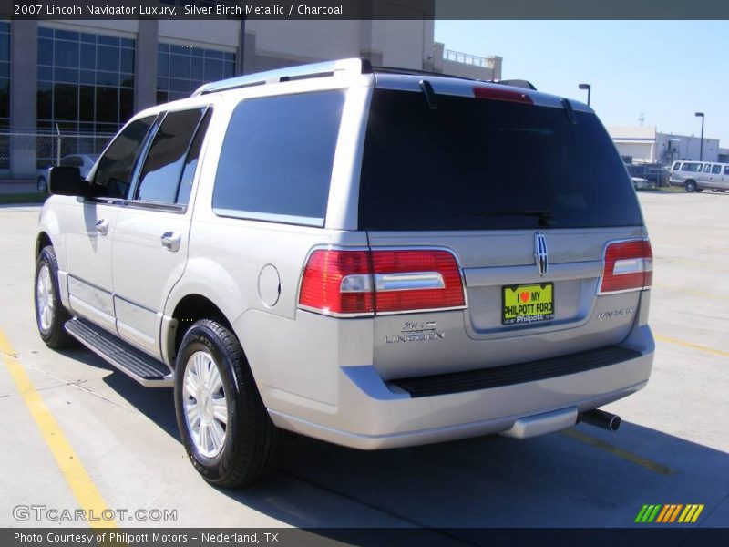 Silver Birch Metallic / Charcoal 2007 Lincoln Navigator Luxury