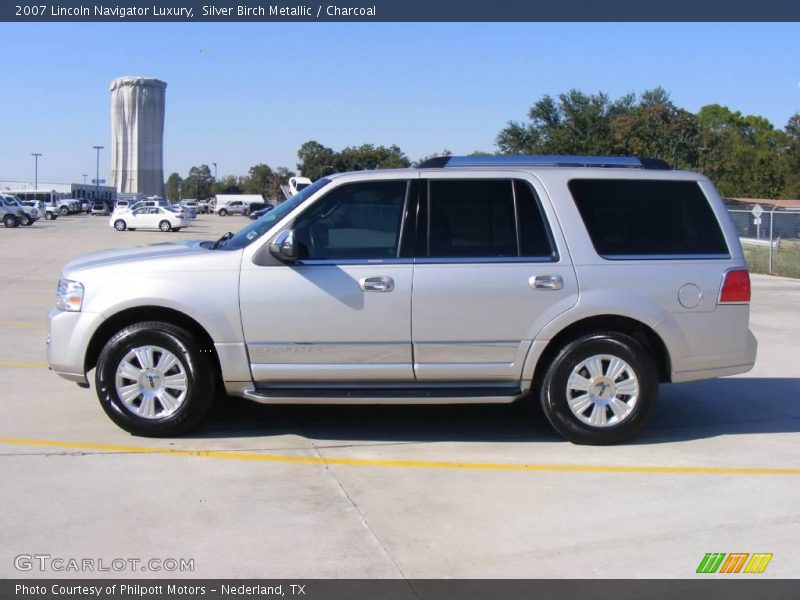 Silver Birch Metallic / Charcoal 2007 Lincoln Navigator Luxury