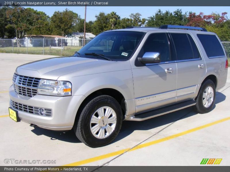 Silver Birch Metallic / Charcoal 2007 Lincoln Navigator Luxury
