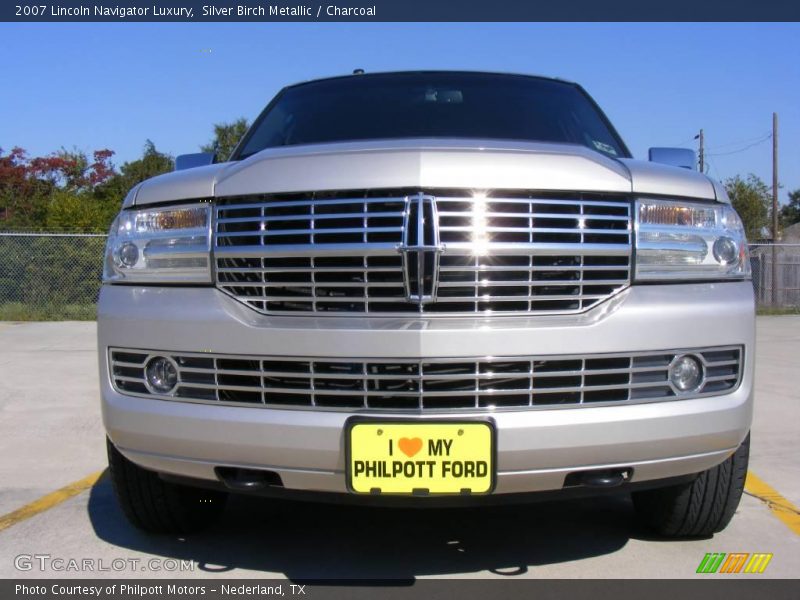 Silver Birch Metallic / Charcoal 2007 Lincoln Navigator Luxury