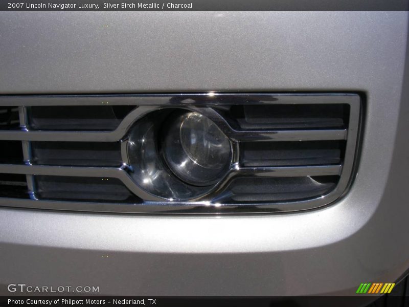 Silver Birch Metallic / Charcoal 2007 Lincoln Navigator Luxury