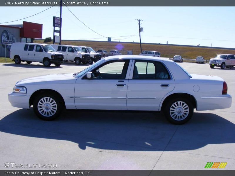 Vibrant White / Light Camel 2007 Mercury Grand Marquis LS