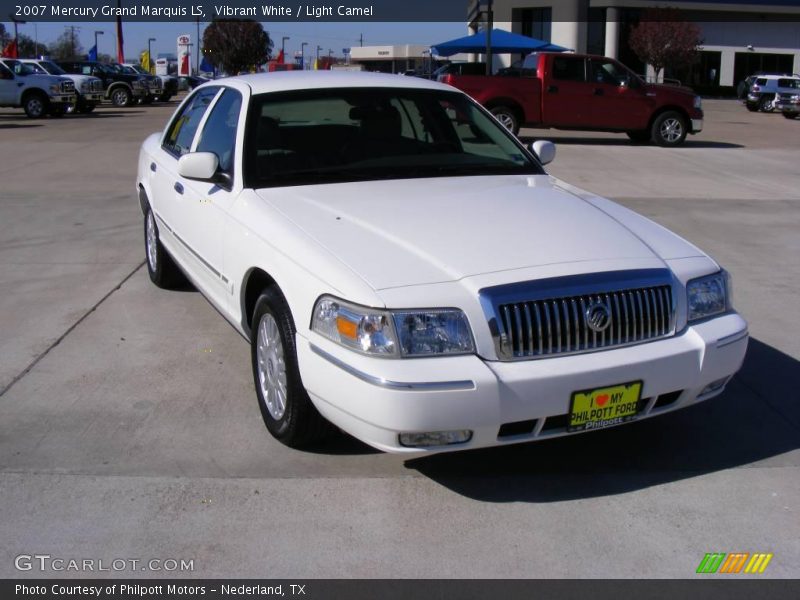 Vibrant White / Light Camel 2007 Mercury Grand Marquis LS