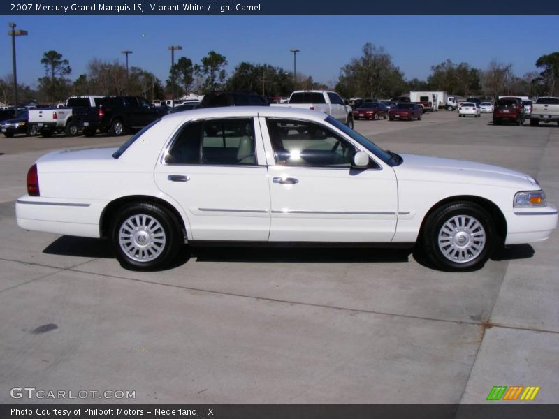 Vibrant White / Light Camel 2007 Mercury Grand Marquis LS