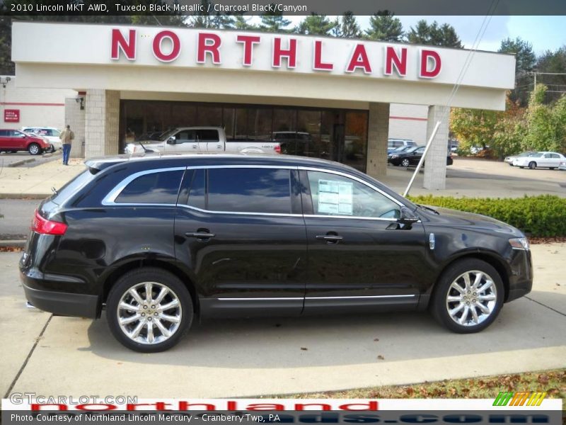 Tuxedo Black Metallic / Charcoal Black/Canyon 2010 Lincoln MKT AWD