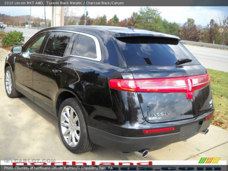 Tuxedo Black Metallic / Charcoal Black/Canyon 2010 Lincoln MKT AWD
