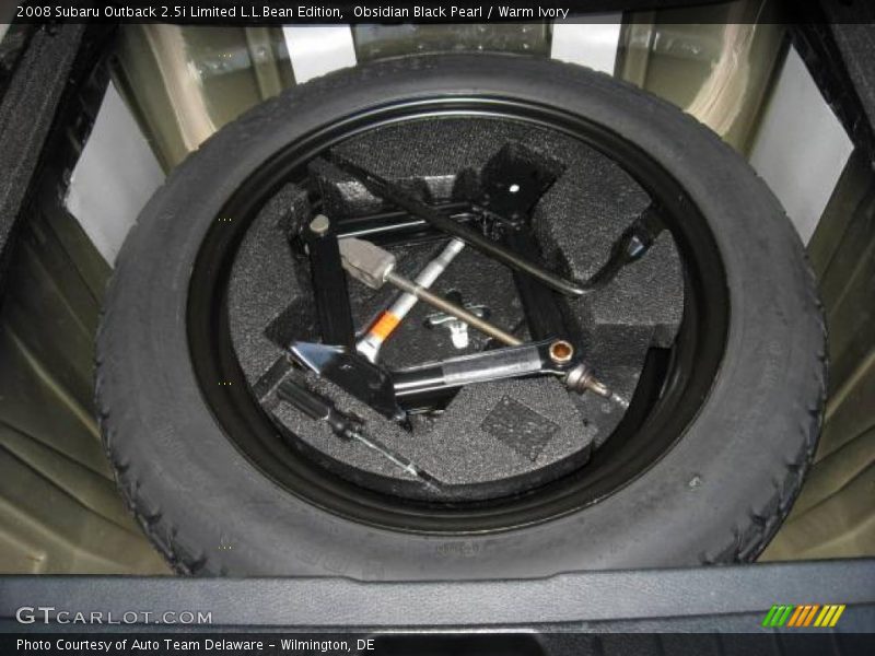 Obsidian Black Pearl / Warm Ivory 2008 Subaru Outback 2.5i Limited L.L.Bean Edition