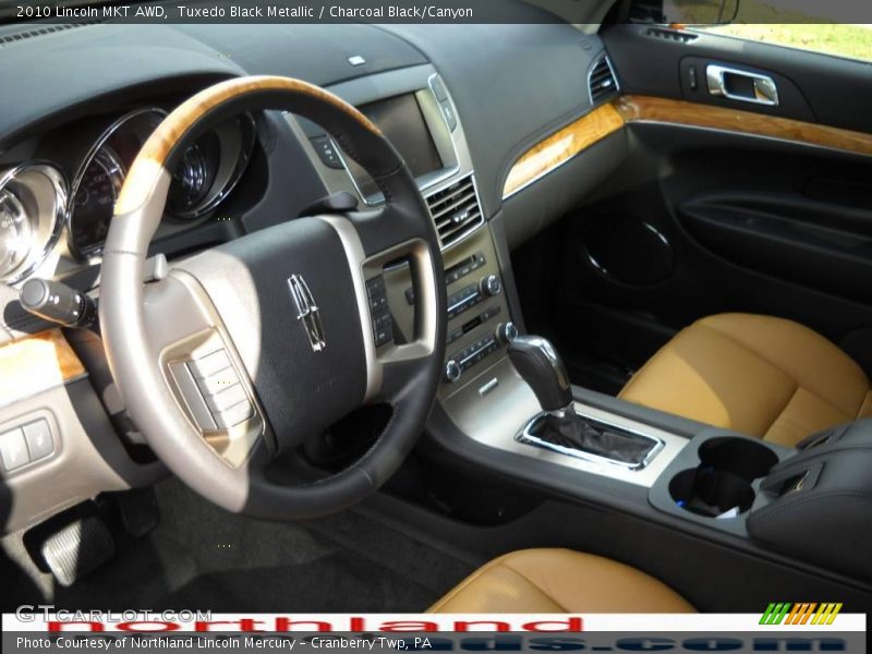 Tuxedo Black Metallic / Charcoal Black/Canyon 2010 Lincoln MKT AWD