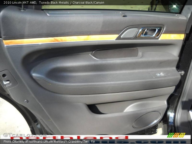 Tuxedo Black Metallic / Charcoal Black/Canyon 2010 Lincoln MKT AWD