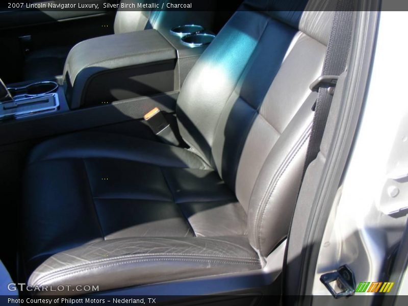 Silver Birch Metallic / Charcoal 2007 Lincoln Navigator Luxury