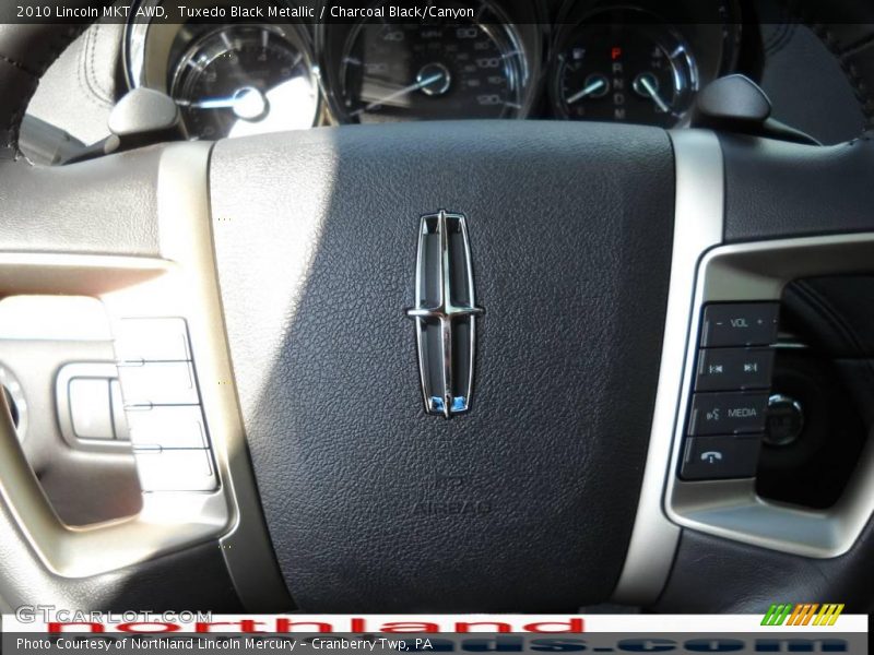 Tuxedo Black Metallic / Charcoal Black/Canyon 2010 Lincoln MKT AWD