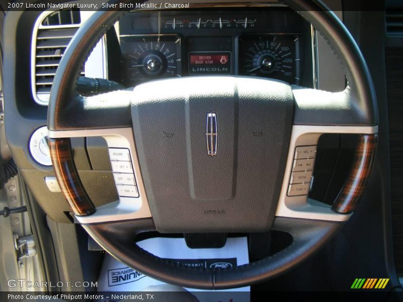 Silver Birch Metallic / Charcoal 2007 Lincoln Navigator Luxury