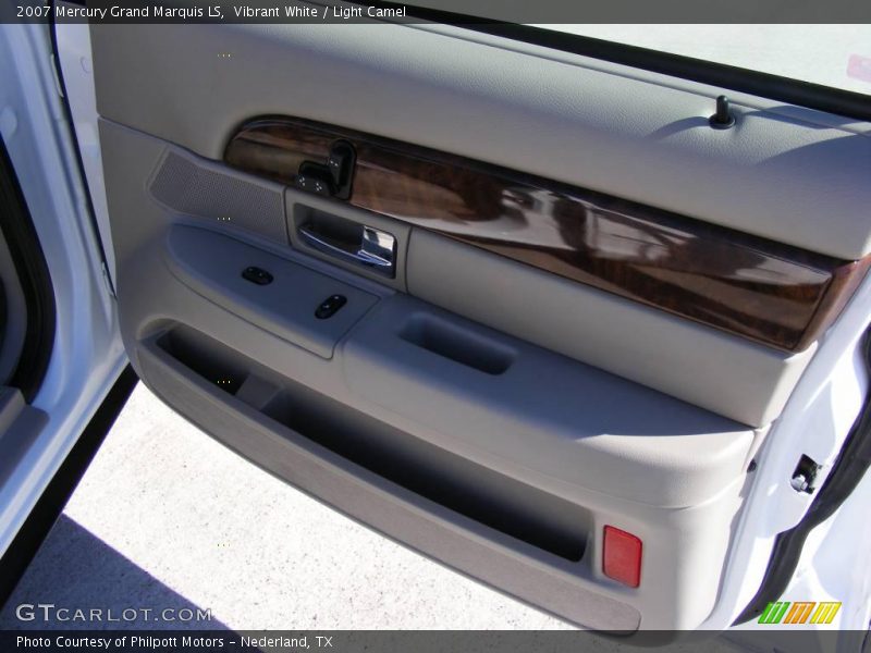 Vibrant White / Light Camel 2007 Mercury Grand Marquis LS