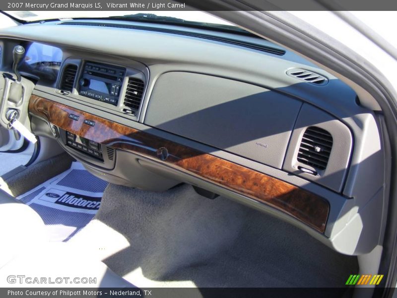 Vibrant White / Light Camel 2007 Mercury Grand Marquis LS