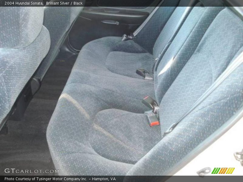 Brilliant Silver / Black 2004 Hyundai Sonata